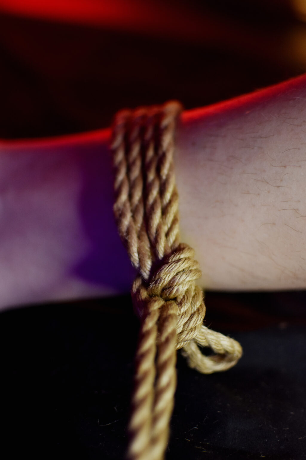 Join inclusive rope bondage events with Jute Rope Claire. Private tuition and high-quality jute rope available.