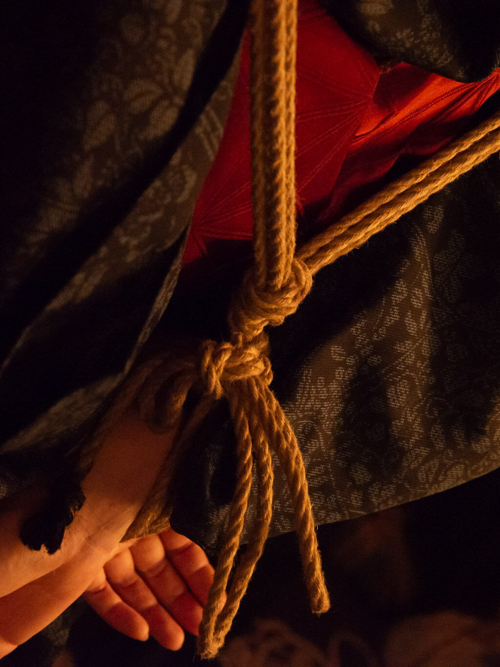 Join inclusive rope bondage events with Jute Rope Claire. Private tuition and high-quality jute rope available.
