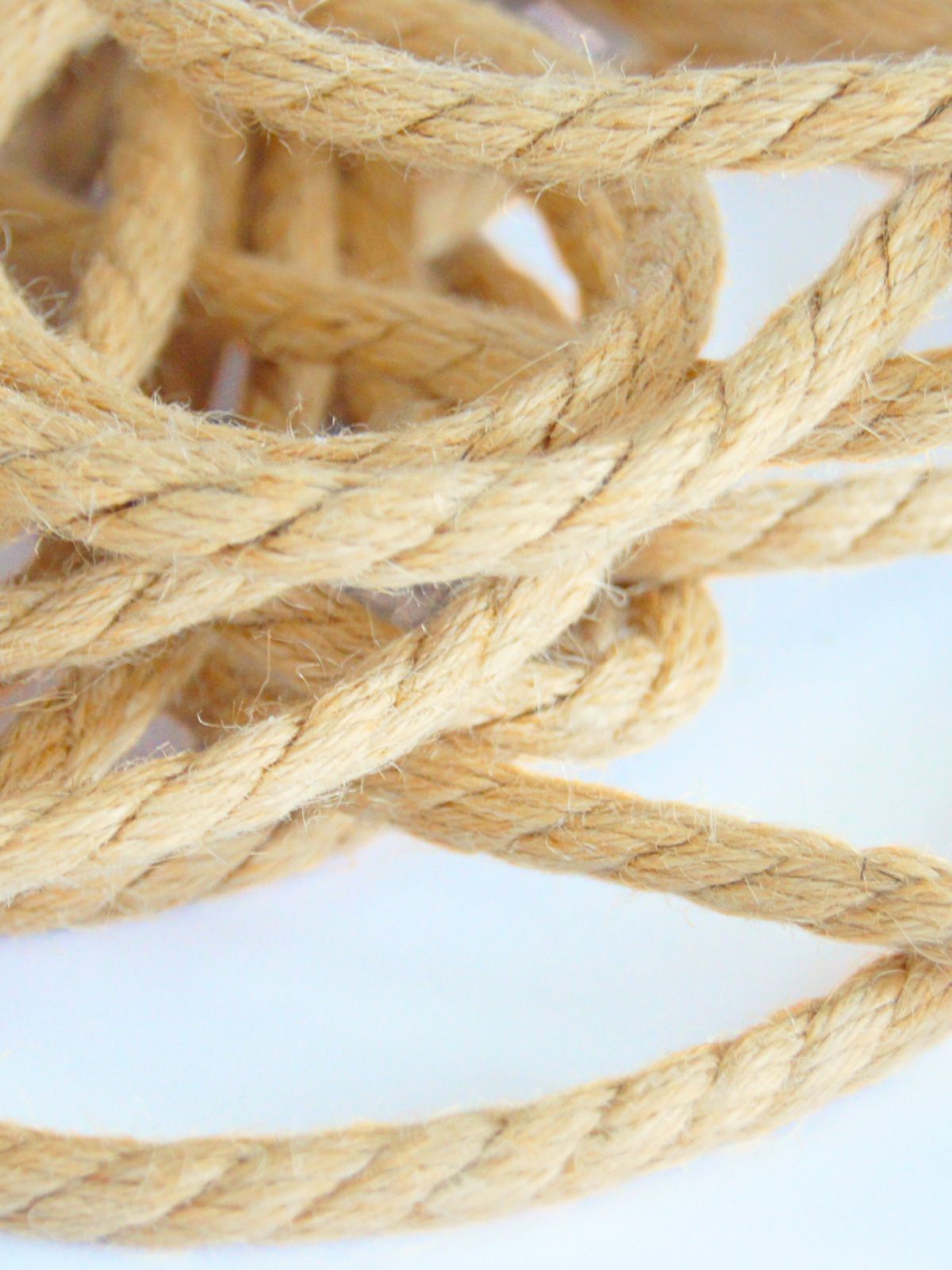 Join inclusive rope bondage events with Jute Rope Claire. Private tuition and high-quality jute rope available.